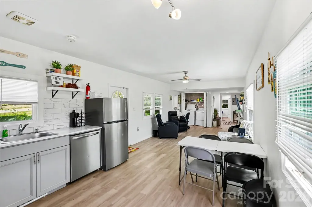 9937 Harwood Lane Charlotte NC 28214