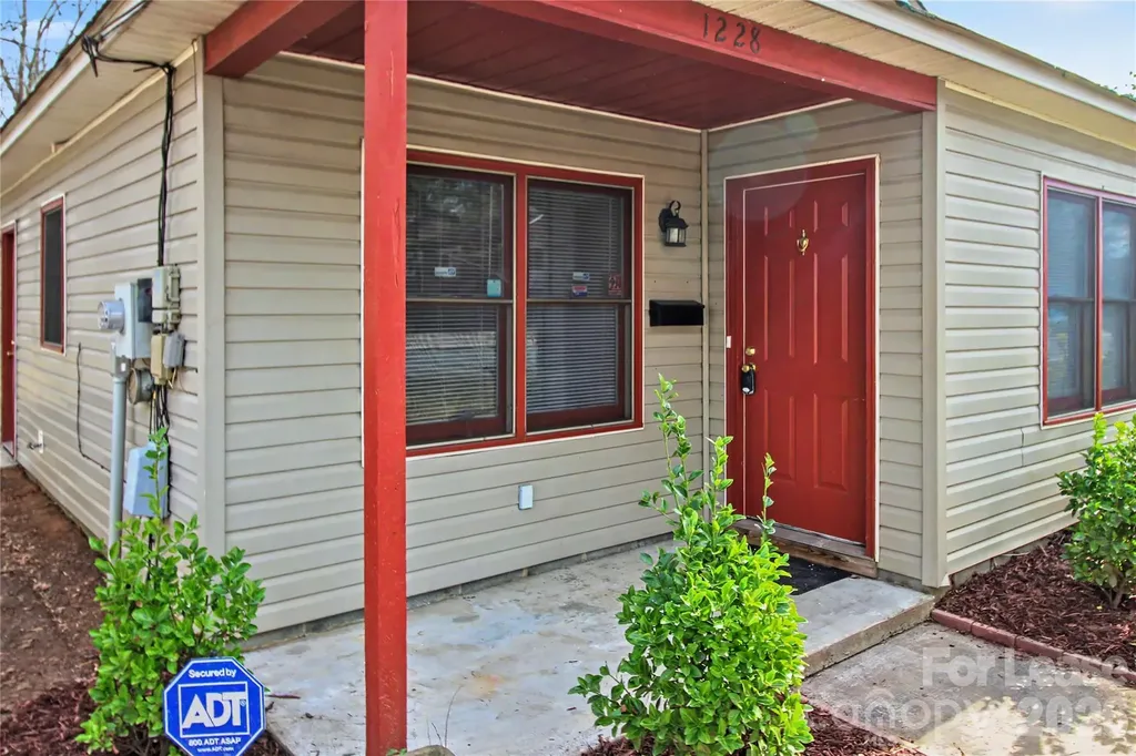 1228 Pegram Street Charlotte NC 28205