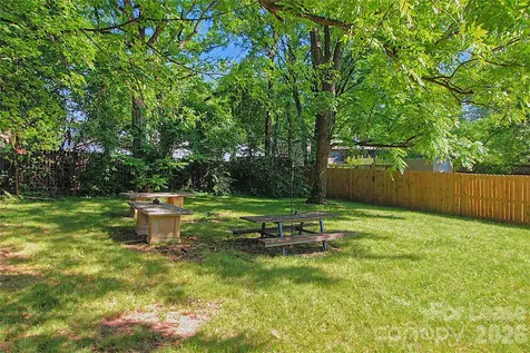 1228 Pegram Street Charlotte NC 28205