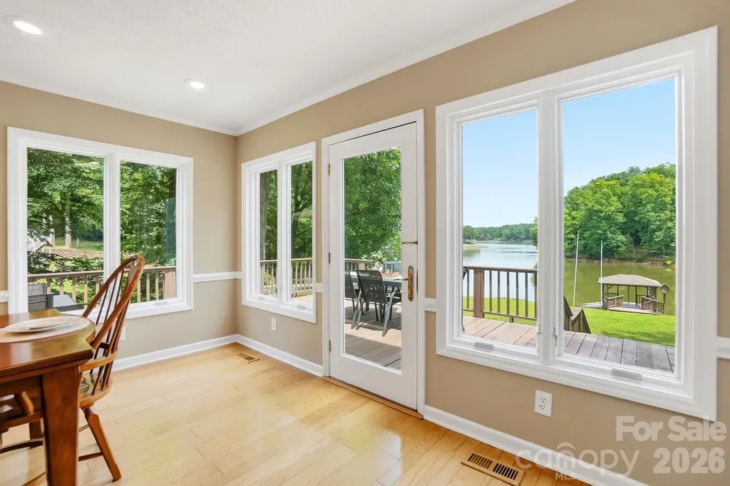 204 Bay Shore Drive Belmont NC 28012