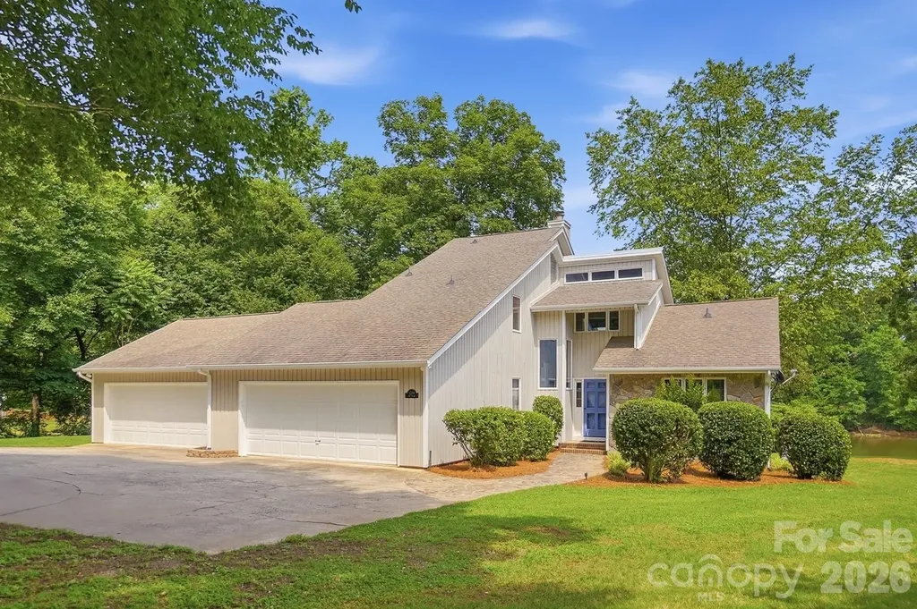 204 Bay Shore Drive Belmont NC 28012