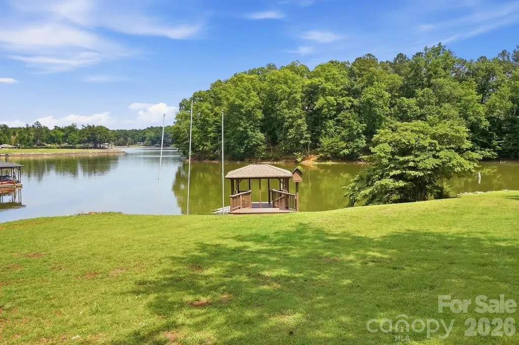 204 Bay Shore Drive Belmont NC 28012