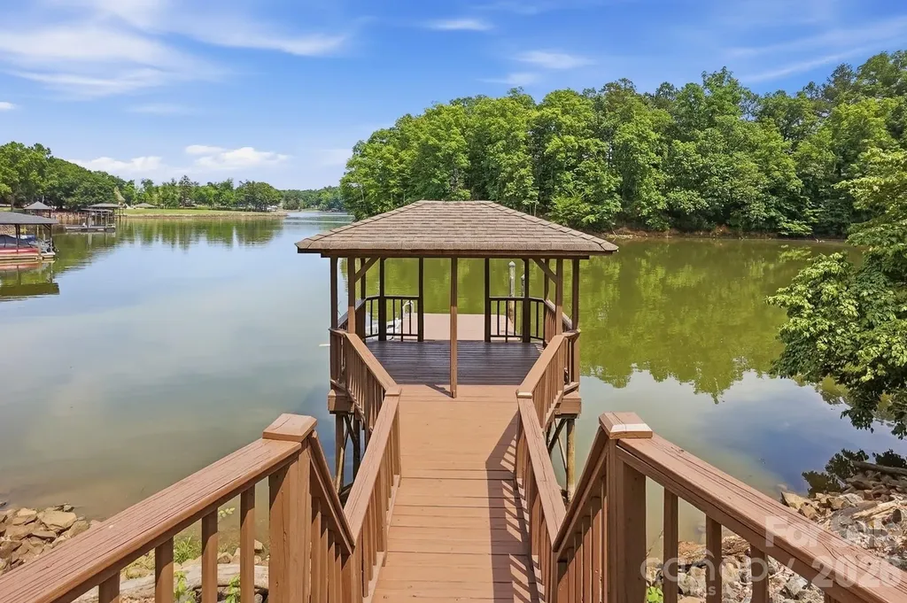 204 Bay Shore Drive Belmont NC 28012