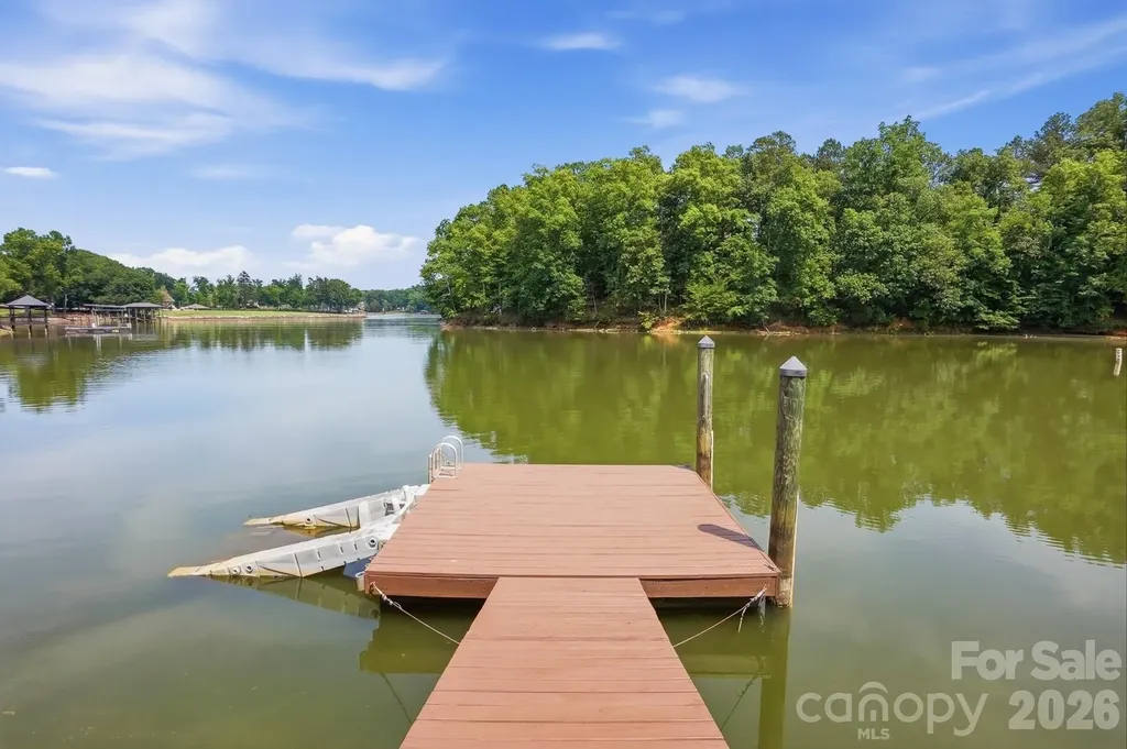 204 Bay Shore Drive Belmont NC 28012
