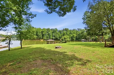 204 Bay Shore Drive Belmont NC 28012