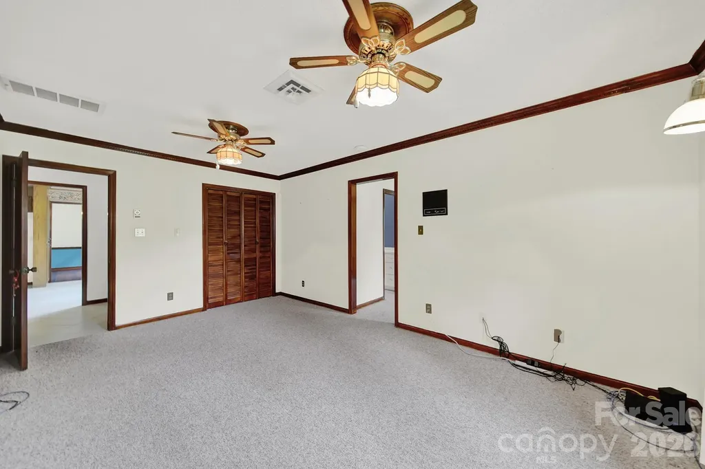 5913 Tom Query Road Charlotte NC 28213