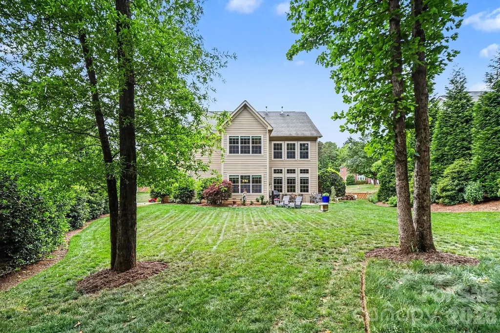 125 Lakeshore Hills Drive Mooresville NC 28117