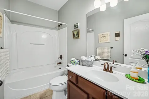 125 Lakeshore Hills Drive Mooresville NC 28117