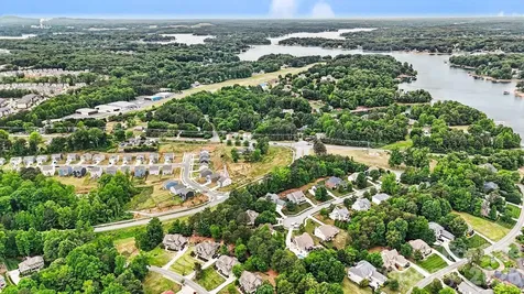125 Lakeshore Hills Drive Mooresville NC 28117