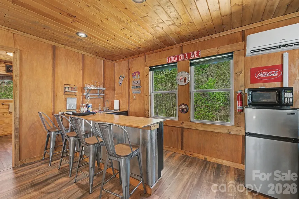 30 Sleepy Bear Ridge Whittier NC 28789