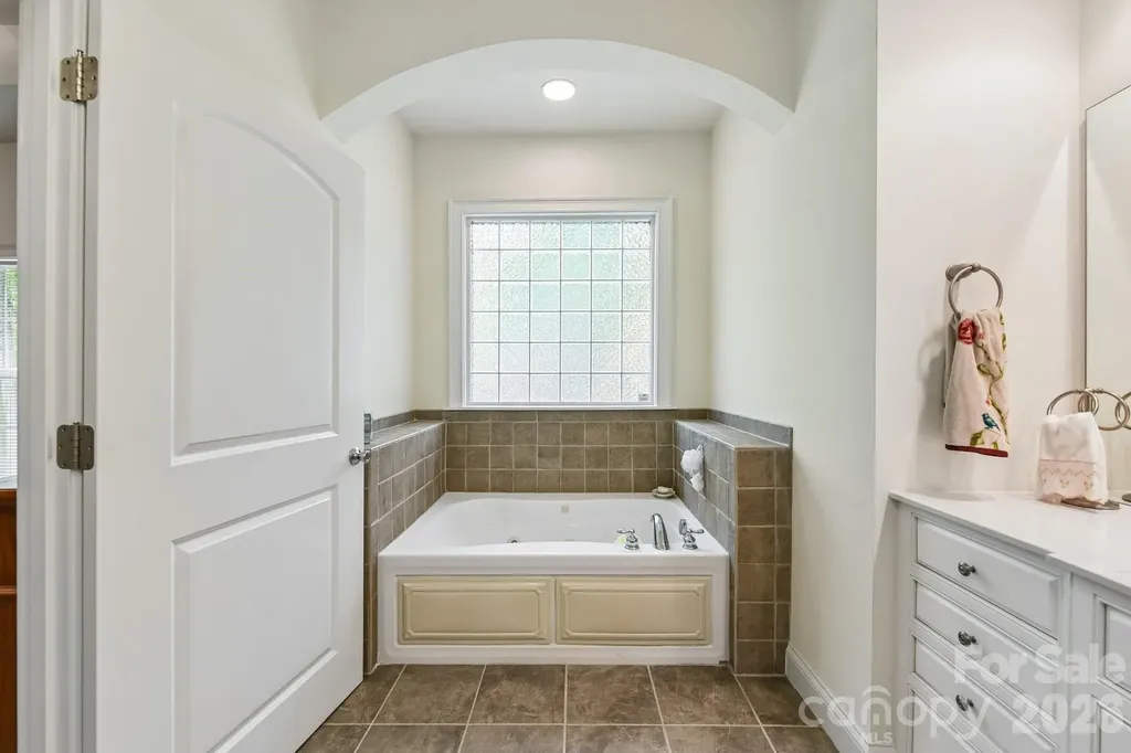 12200 Bronx Drive Huntersville NC 28078