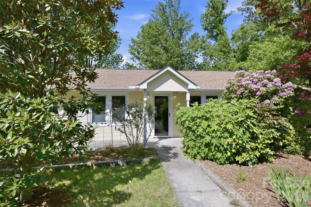 Asheville NC, 70 Cedar Street