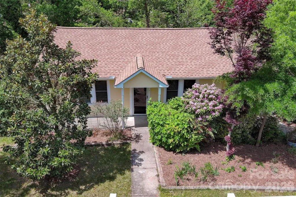 Asheville NC, 70 Cedar Street