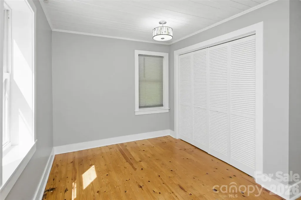 70 Cedar Street Asheville NC 28803