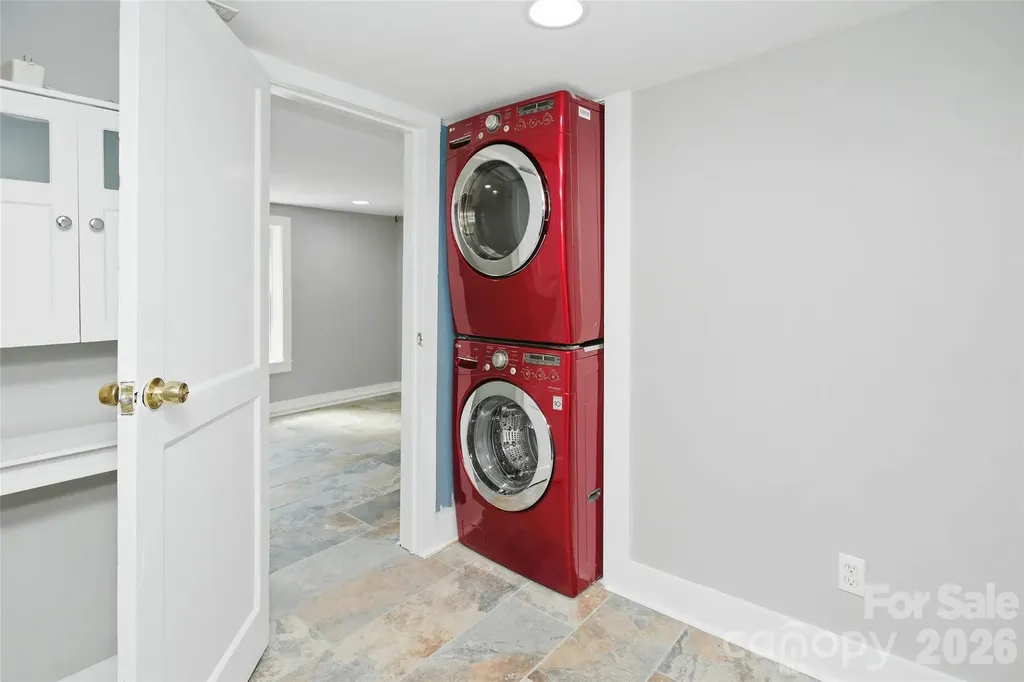 70 Cedar Street Asheville NC 28803