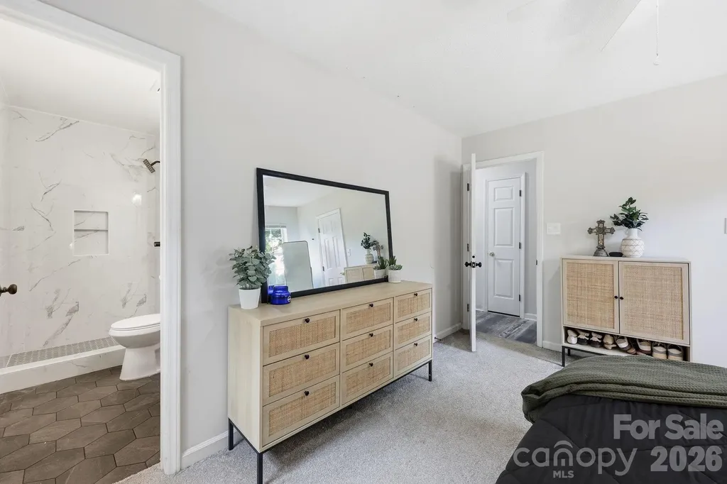1221 Capps Hollow Drive Charlotte NC 28216