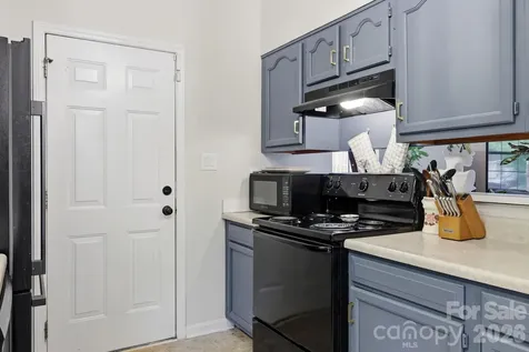 1221 Capps Hollow Drive Charlotte NC 28216