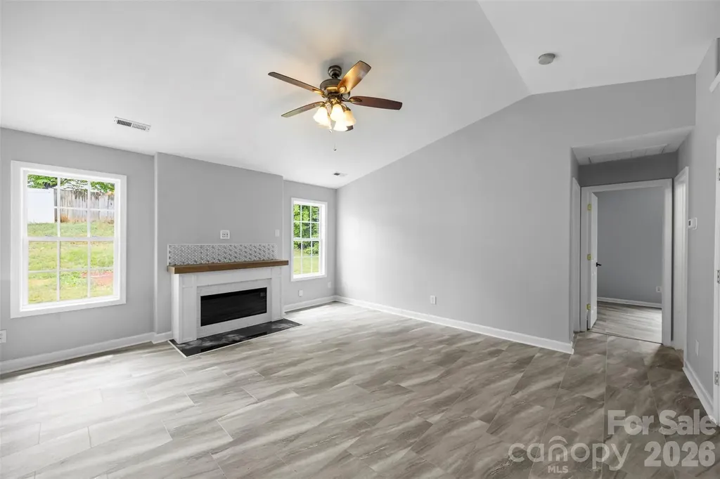 1528 Oakdale Green Drive Charlotte NC 28216