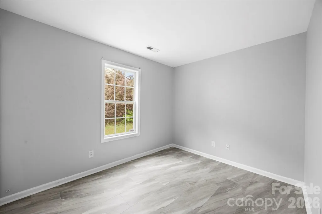 1528 Oakdale Green Drive Charlotte NC 28216