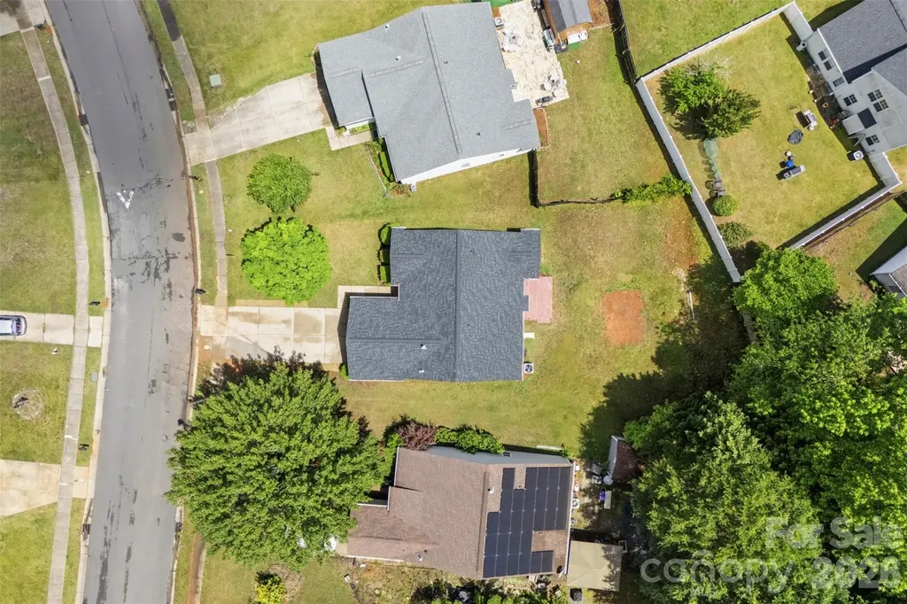 1528 Oakdale Green Drive Charlotte NC 28216