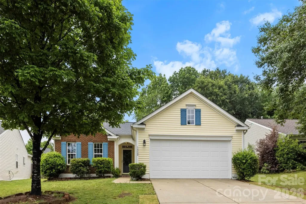 1528 Oakdale Green Drive Charlotte NC 28216