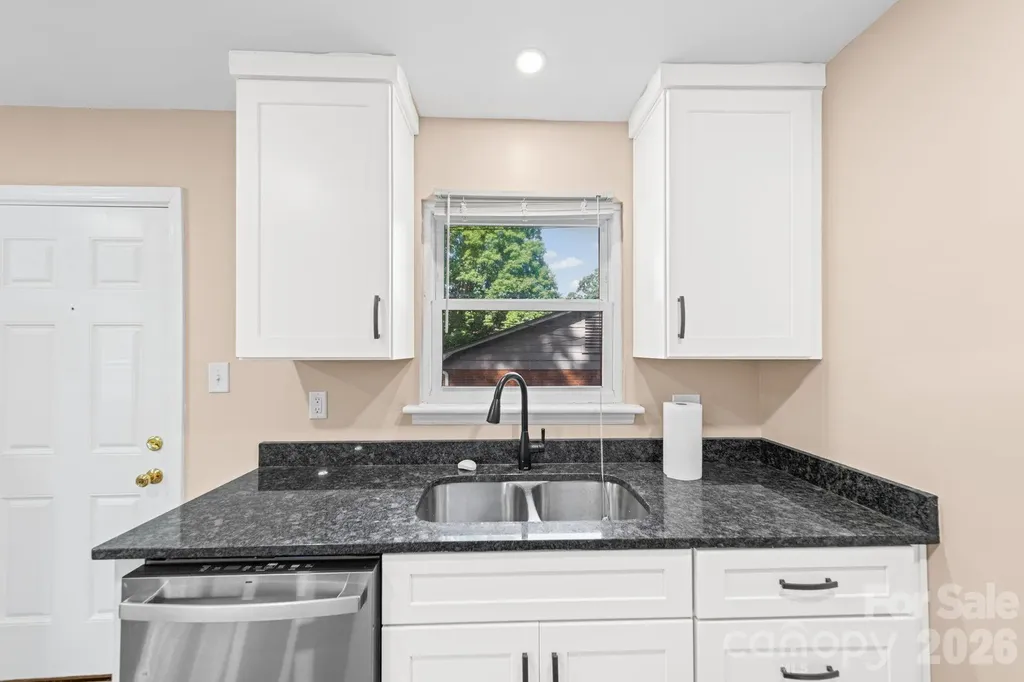 5045 Curtiswood Drive Charlotte NC 28213