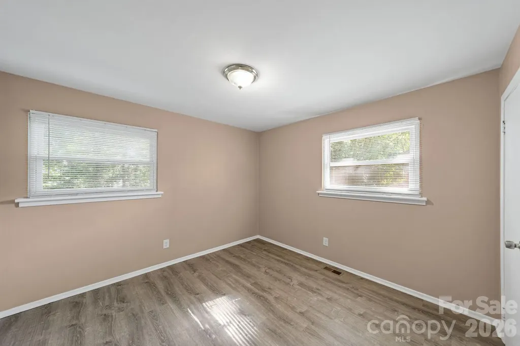 5045 Curtiswood Drive Charlotte NC 28213