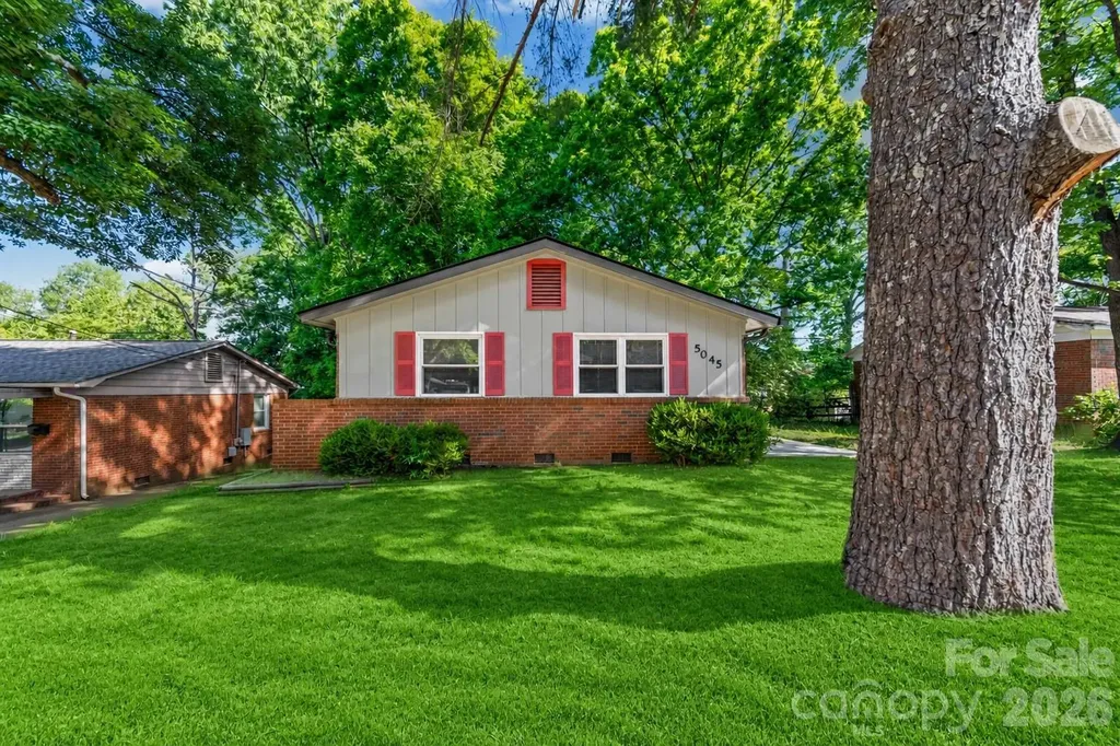 5045 Curtiswood Drive Charlotte NC 28213