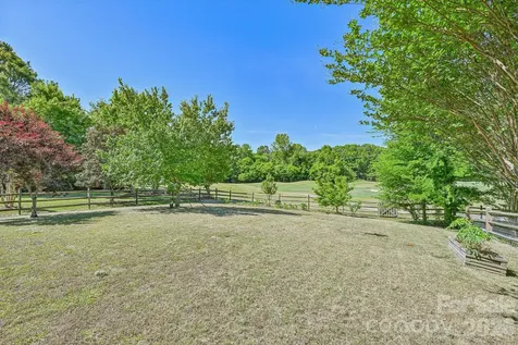 5755 Cambridge Bay Drive Charlotte NC 28269