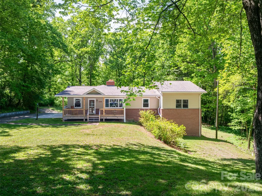 146 Fairmont Road Candler NC 28715