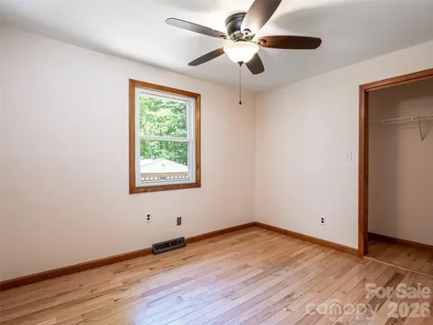 146 Fairmont Road Candler NC 28715
