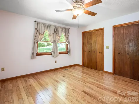 146 Fairmont Road Candler NC 28715
