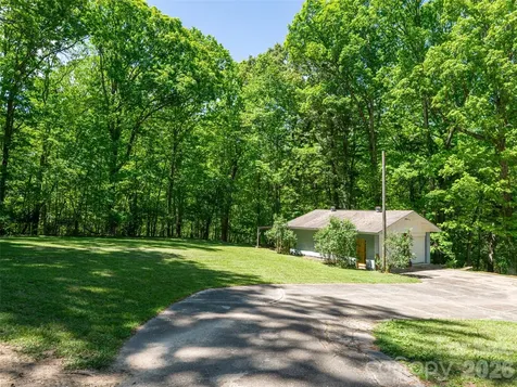 146 Fairmont Road Candler NC 28715