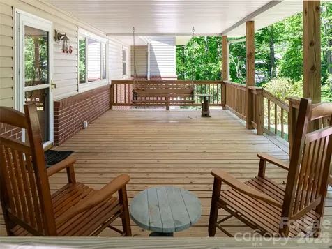 146 Fairmont Road Candler NC 28715