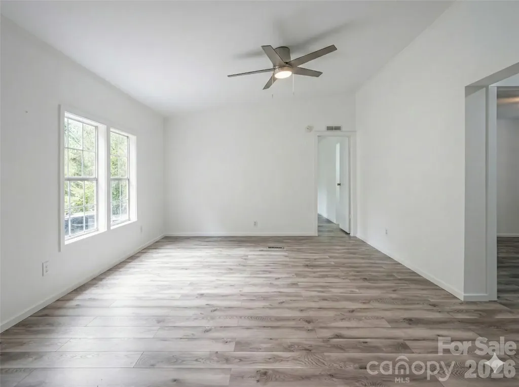 101 Heather Drive Asheville NC 28806