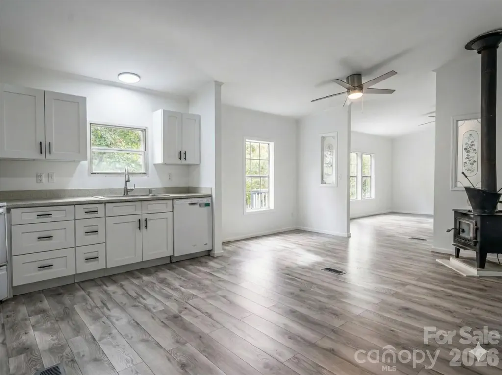 101 Heather Drive Asheville NC 28806