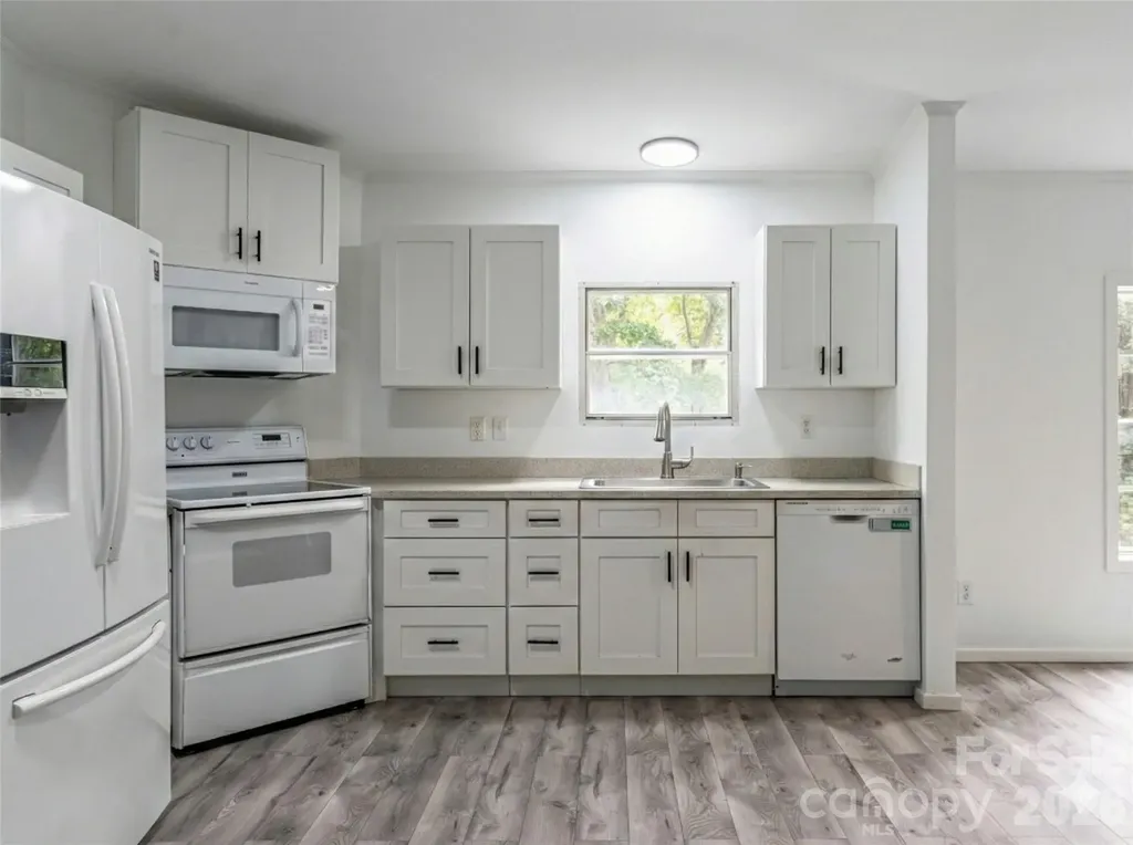 101 Heather Drive Asheville NC 28806