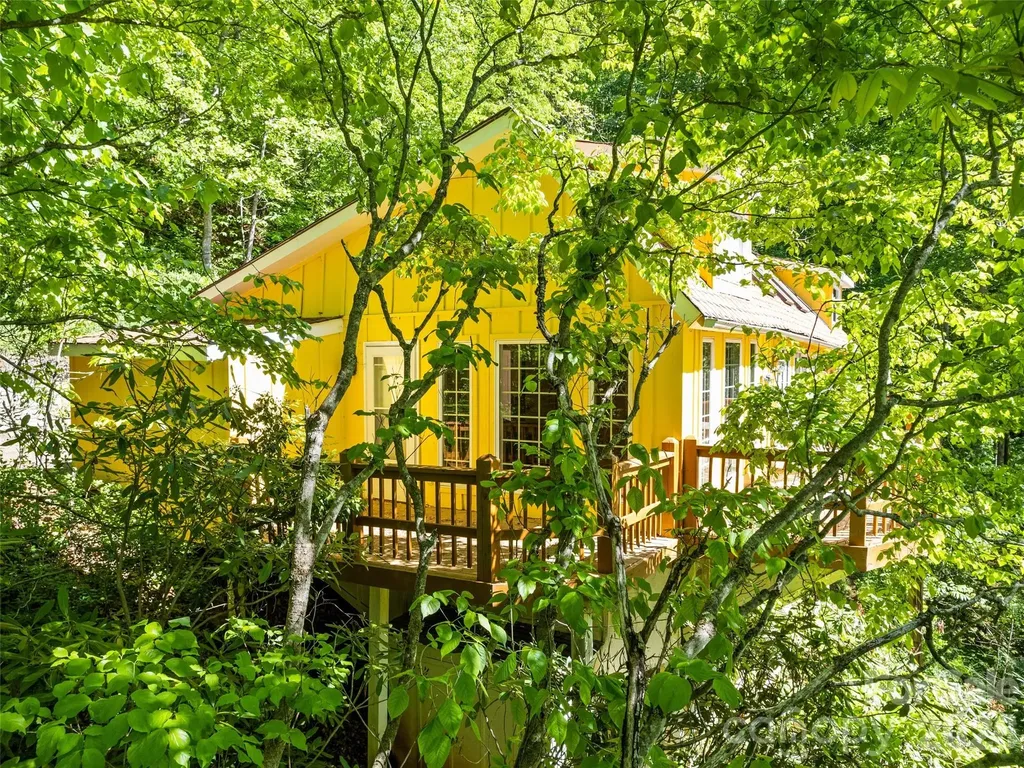 969 Mountain View Drive Maggie Valley NC 28751