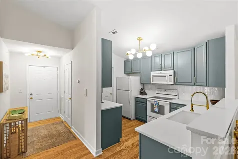 10652 Hill Point Court Charlotte NC 28262