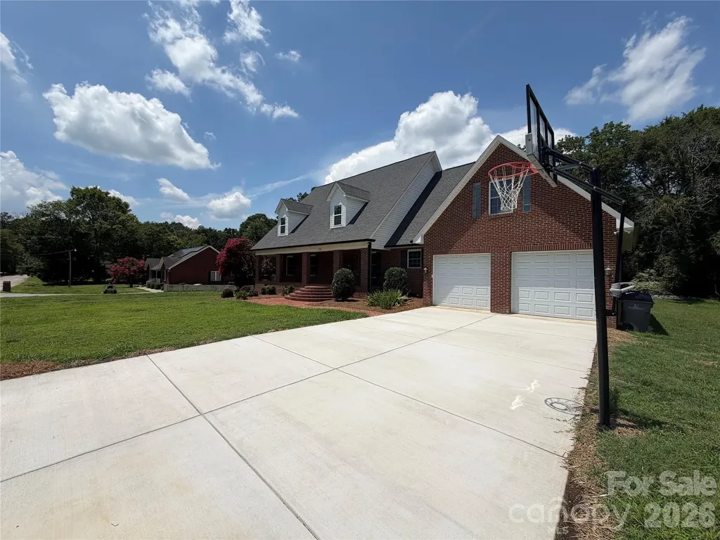 134 Springway Drive Kannapolis NC 28081