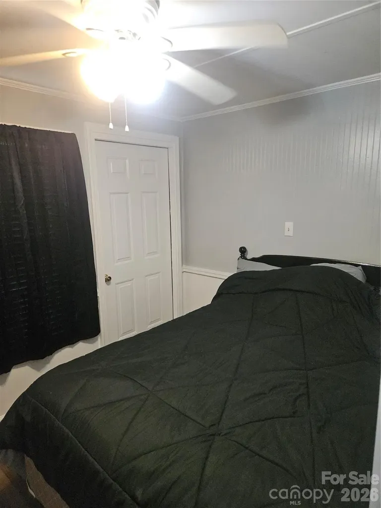 157 Dogwood Circle New London NC 28127