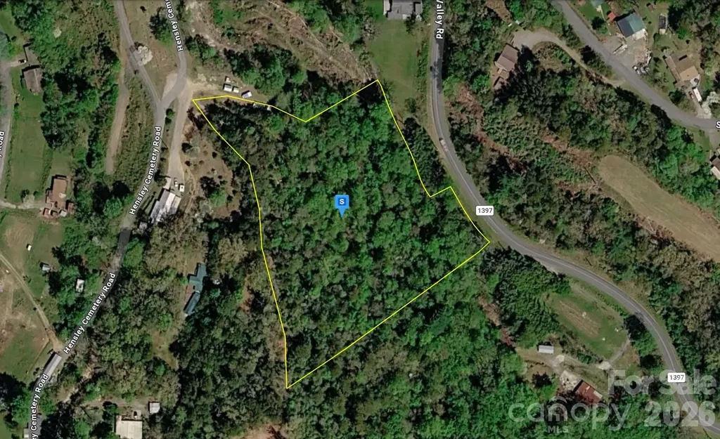 500 Hensley Cemetery Road Whittier NC 28789