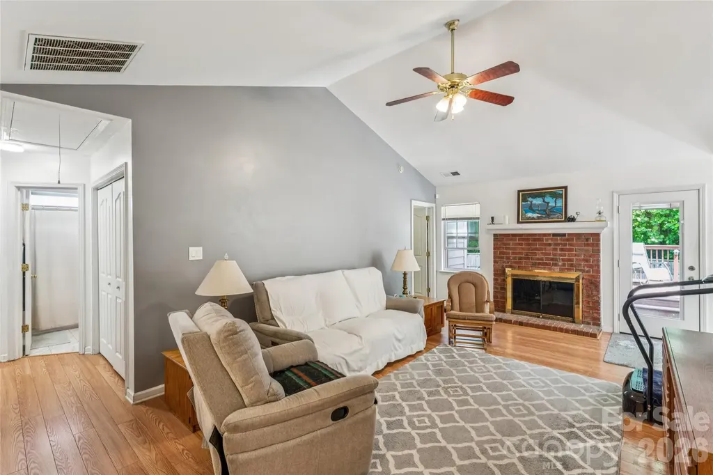 13221 Crooked Pine Court Charlotte NC 28215