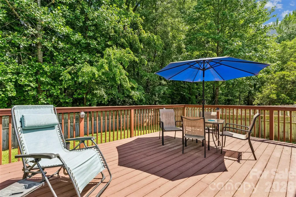 13221 Crooked Pine Court Charlotte NC 28215