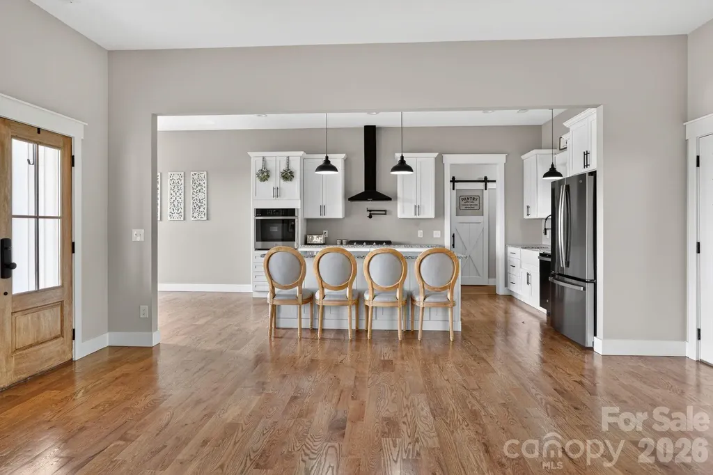 1182 Cape Hickory Road Hickory NC 28601