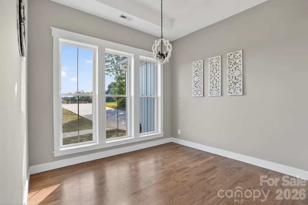 1182 Cape Hickory Road Hickory NC 28601