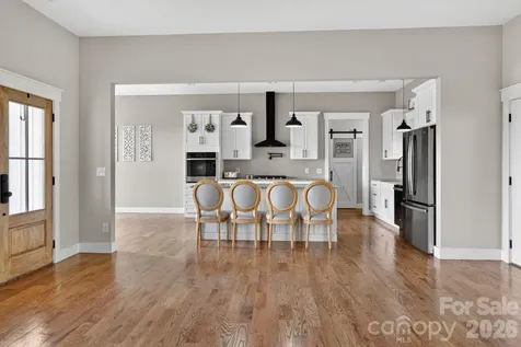 1182 Cape Hickory Road Hickory NC 28601