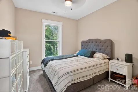 1182 Cape Hickory Road Hickory NC 28601