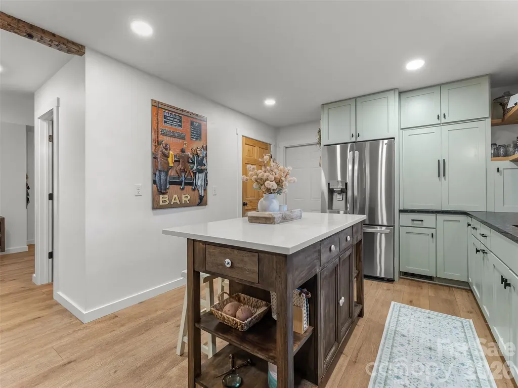 154 White Oak Lane Brevard NC 28712