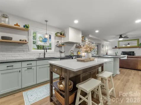 154 White Oak Lane Brevard NC 28712